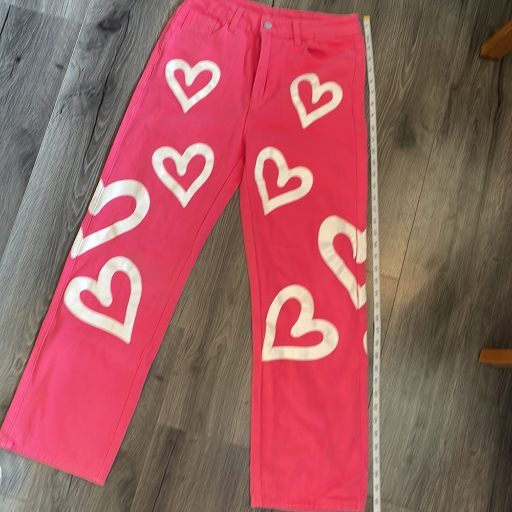💚Vibrant Pink heart pants 💖 Valentines Day Super cute Versatile Fashionable - Picture 3 of 4